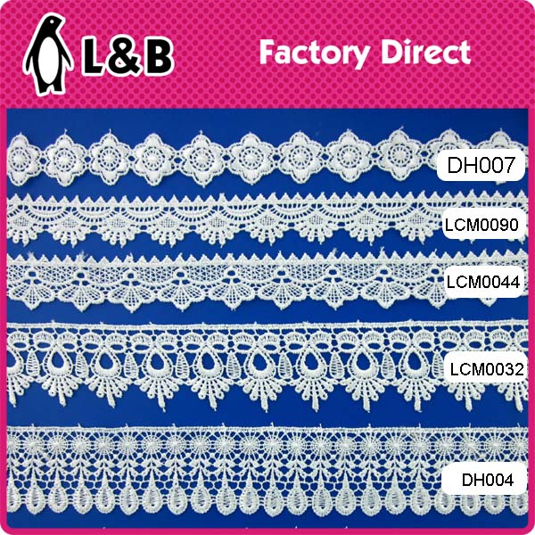 White Floret Cotton With Wavy Edges Lace Trim