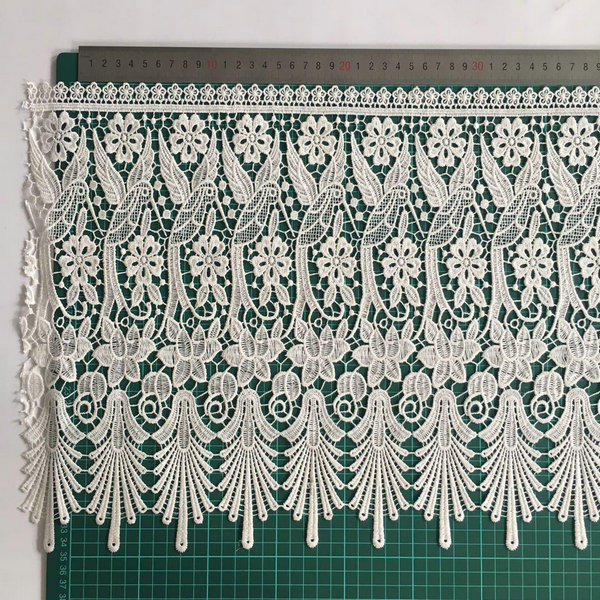 White Floret Cotton With Wavy Edges Lace Trim