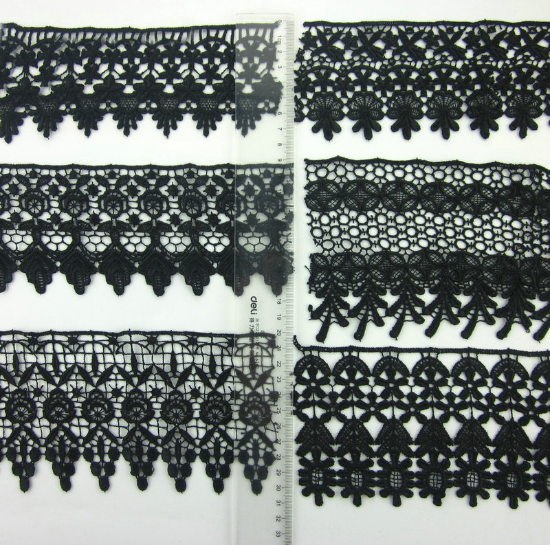 White Floret Cotton With Wavy Edges Lace Trim