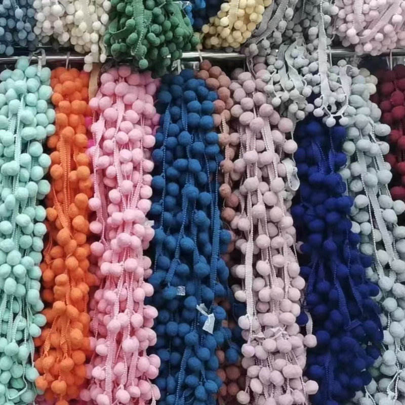 Multi Colors Ball Lace Dekoratif Desain Jumbai Pom Pom Trim