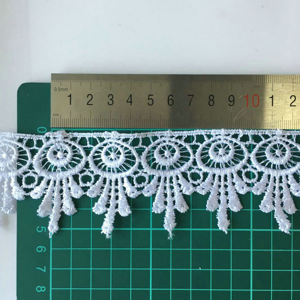 White Floret Cotton With Wavy Edges Lace Trim